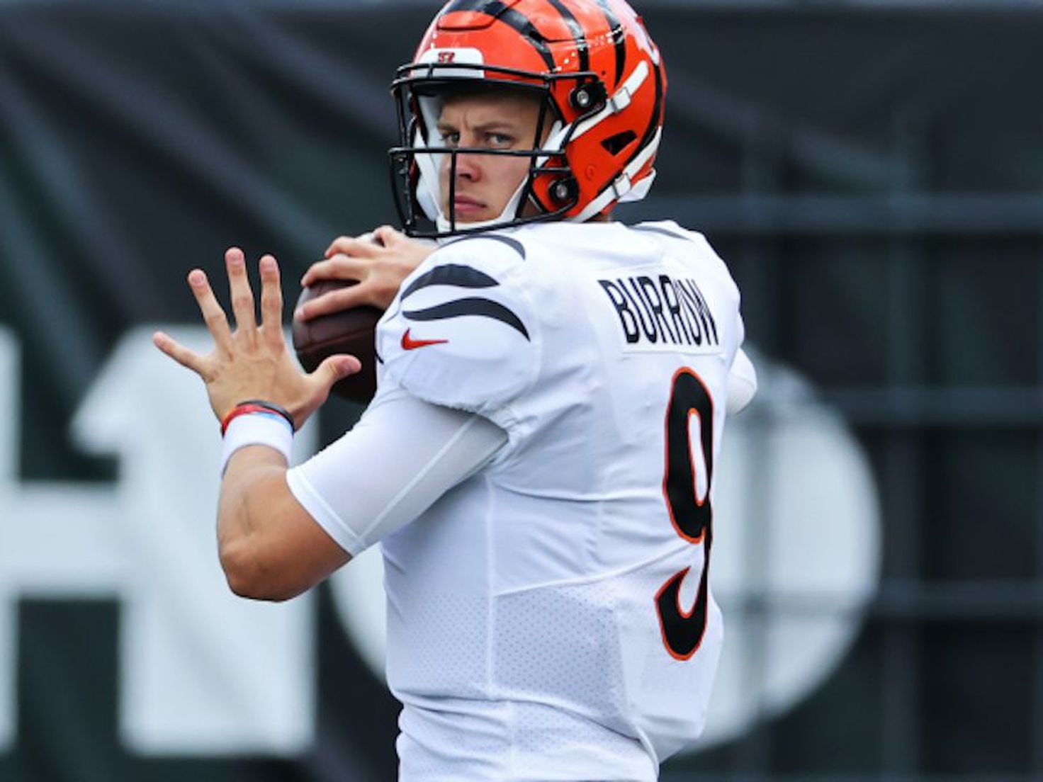 Bengals players praise Joe Burrow for playing through injury