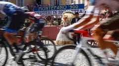 The breakaway cycles through the town of Montefano during the 10th stage of the Giro d&#039;Italia 2022 cycling race, 196 kilometers between Pescara and Jesi, central Italy, on May 17, 2022. (Photo by Luca Bettini / AFP)