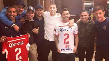 Carlos Tévez se puso la camiseta del Club Deportivo Toluca