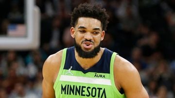 Timberwolves' Towns just following orders with 60-point haul