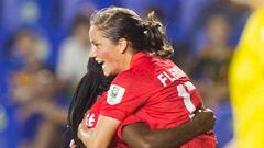 Jessie Fleming festeja el gol que anotó con Canadá en contra de Jamaica para pasar a la Final del Premundial.