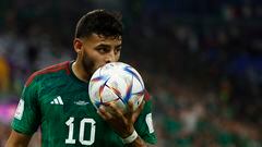 El delantero de la selección mexicana reconoció a Guillermo Ochoa por el penal atajado ante Robert Lewandowski, el cual le dio a México el empate ante Polonia.