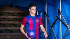 Pau Víctor renueva hasta 2025 y se va cedido al Barça B