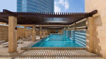 Real Madrid is staying at the luxury JW Marriott Hotel Riyadh which offers modern accommodation. It includes a separate gym, two swimming pools and free Wi-Fi in all areas. 