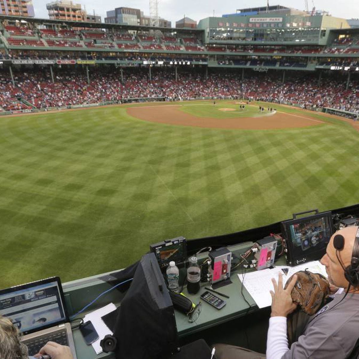 ESPN Sunday Night Baseball announcers 2023: Who's calling games?