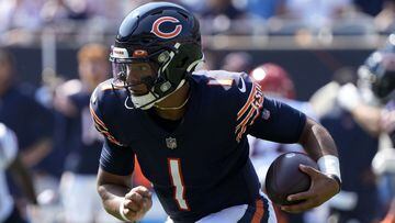 Chicago Bears coach Matt Nagy announced Wednesday that the rookie, Justin Fields, will start at quarterback Sunday against the Cleveland Browns.