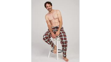 Disponible en hasta 35 colores, esta prenda es una opción inmejorable si buscas unos pantalones de pijama sueltos para hombre.