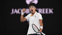 Chung continues dream run as he eases into the semis