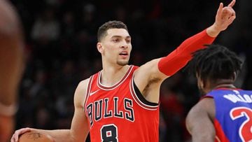 CHICAGO, IL - JANUARY 13: Zach LaVine #8 of the Chicago Bulls signals a play against the Detroit Pistons at the United Center on January 13, 2018 in Chicago, Illinois. The Bulls defeated the Pistons 107-105. NOTE TO USER: User expressly acknowledges and a