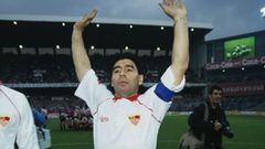 El dineral que han pagado por el Porsche que Maradona usaba en Sevilla en los 90