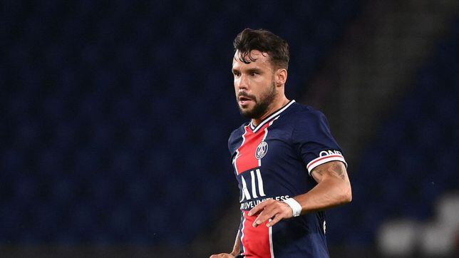 Bernat, entre los doce transferibles del PSG