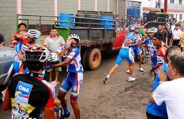 Sin saber los motivos, se lió una buena tangana entre la selección local y la rusa de ciclismo en Venezuela al final de la segunda etapa de la prueba sudamericana.