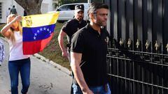 Leopoldo L&oacute;pez en 2019 a su llegada a la Embajada de Espa&ntilde;a en Caracas.