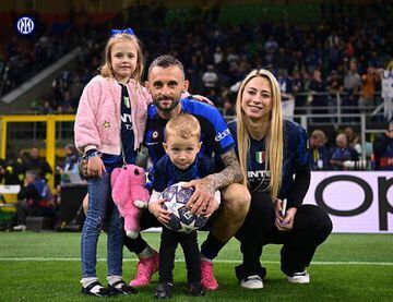La croata se casó en 2016 con el centrocampista tras varios años juntos. De su relación han nacido dos hijos: Aurora y Rafael.