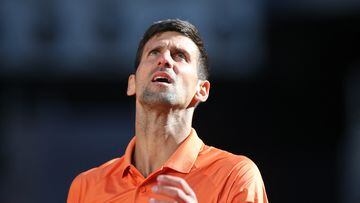 Tennis -  ATP Masters 1000 - Madrid Open - Caja Magica, Madrid, Spain - May 7, 2022 Serbia's Novak Djokovic reacts during his semi final match against Spain's Carlos Alcaraz Garfia REUTERS/Isabel Infantes