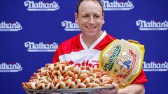 Joey Chestnut, el hombre que se volvió multimillonario por el concurso de hot dogs del 4 de julio