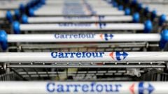 FILE PHOTO: The logo of French retailer Carrefour on shopping trolleys in Sao Paulo, Brazil, July 18, 2017. REUTERS/Paulo Whitaker/File Photo