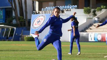 Nailea Vidrio, jugadora del Cruz Azul