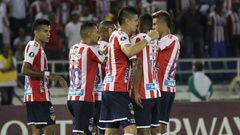 Jugadores de Junior celebrando un gol en Copa Libertadores.