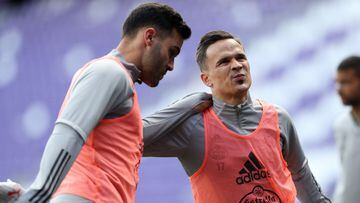 VALLADOLID, SPAIN - MAY 13: Roque Mesa of Real Valladolid looks on as he warms up prior to the La Liga Santander match between Real Valladolid CF and Villarreal CF at Estadio Municipal Jose Zorrilla on May 13, 2021 in Valladolid, Spain. Sporting stadiums 