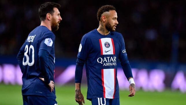 Por qué Messi y Neymar no saludan a los aficionados del PSG