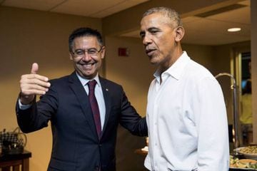 Barcelona president, Josep María Bartomeu meets Barack Obama in Washington.