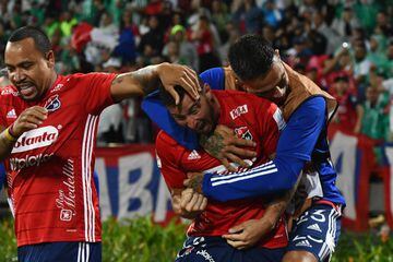 Nacional derrotó 3-2 a Medellín con dos goles de Sebastián Gómez y otro de Nelson Palacio en el Atanasio Girardot.