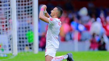 MEXICO CITY, MEXICO - AUGUST 14: Camilo Sanvezzo of Toluca celebrates after scoring his team's third goal during the 8th round match between Cruz Azul and Toluca as part of the Torneo Apertura 2022 Liga MX at Azteca Stadium on August 14, 2022 in Mexico City, Mexico. (Photo by Mauricio Salas/Jam Media/Getty Images)