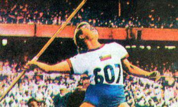 Marlene Ahrens destacó en la jabalina, donde fue medallista de plata en Juegos Olímpicos. Además se dedicó a la equitación. 