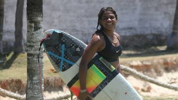 Luzimara Souza, surfista brasile&ntilde;a fallecida a causa de un Rayo en Fortaleza (Brasil).