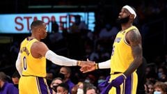 Giannis helps Bucks beat LeBron's Lakers