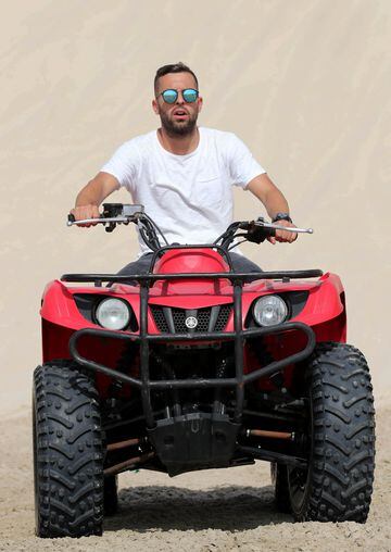 Por el desierto de Qatar conduciendo un Quads