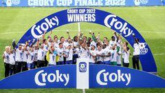 Los jugadores del Gent celebran haber ganado la final de la Copa belga al Anderlecht y ser los nuevos campeones.