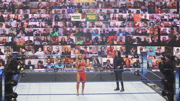 Carmella y Sonya Deville en SmackDown.