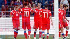 Jugadores de la Selecci&oacute;n de Rusia celebrando un gol en el partido amistoso ante Turqu&iacute;a previo al Mundial 2018