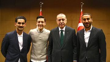 German stars Ozil and Gundogan under fire for posing with Turkish President