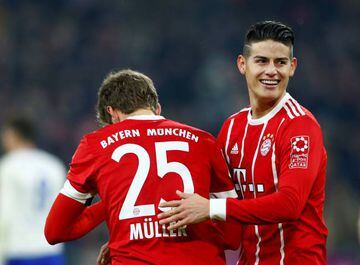 Happy James | Bayern Munich's Thomas Muller celebrates with James Rodriguez.