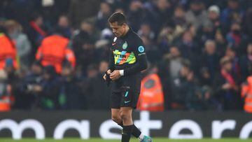 LIVERPOOL, ENGLAND - MARCH 08: Alexis Sanchez of FC Internazionale leaves the field after being sent-off during the UEFA Champions League Round Of Sixteen Leg Two match between Liverpool FC and FC Internazionale at Anfield on March 08, 2022 in Liverpool, England. (Photo by Chris Brunskill/Fantasista/Getty Images)