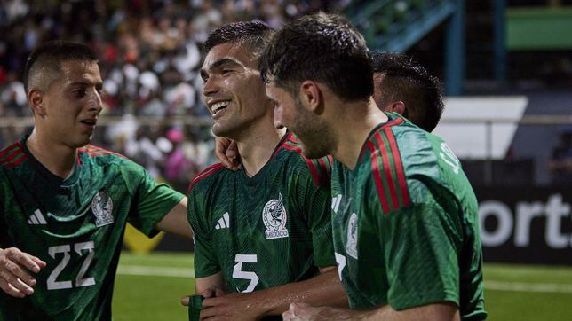 Con autogol México selló su victoria ante Surinam