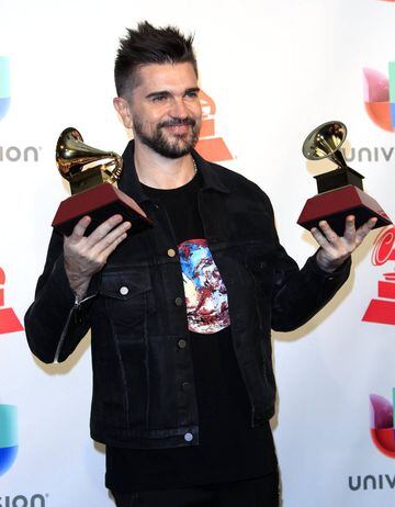 Juanes también sumaría el Grammy a Mejor ingeniería para álbum.