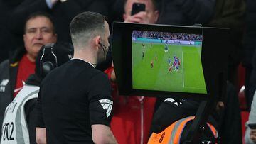 Jürgen Klopp’s side were denied the opening goal at Wembley by a controversial refeereing decision in the second half.
