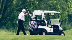 Este s&aacute;bado 23 de mayo, Donald Trump sali&oacute; de la cuarentena para jugar golf en su club de Virginia; el presidente de USA no hac&iacute;a esto desde marzo.