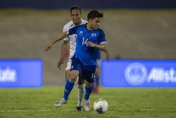 Al enfrentar a Curazao en su debut dentro de la edición 2019, el mediocampista se convirtió en el primer salvadoreño en la historia en disputar cinco ediciones de la Copa Oro.