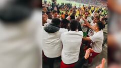 Santos Borré celebra su paso a una final más en Alemania
