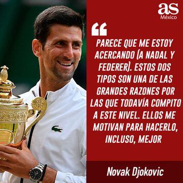 Novak Djokovic tras derrotar a Roger Federer en la final de Wimbledon 2019.