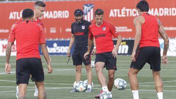 Santiago Arias regresa a practicas con el Atl&eacute;tico de Madrid