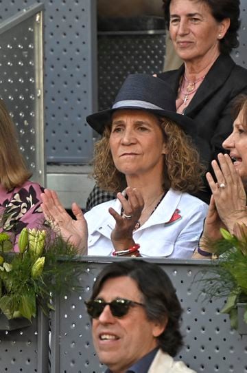 La Infanta Doña Elena asiste al partido entre Carlos Alcaraz y Alexander Zverev.