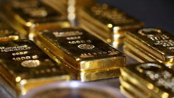 El precio del oro ha registrado dos meses consecutivos de aumento. Te explicamos por qué se ha disparado el precio de este metal.