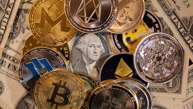 What is causing Bitcoin and other cryptocurrencies to crash?