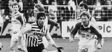 Escobar estuvo 6 meses en el Young Boys de Suiza, antes del Mundial de 1990.